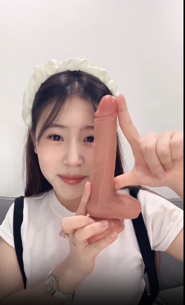 คลิปหลุดสาว หน้าหมวย ขึ้นขย่มดีโด้ ปลอมโครตเสียว